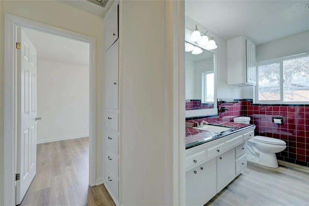 Photo 21 — 1501 Carlisle Court, Oklahoma City, OK 73120