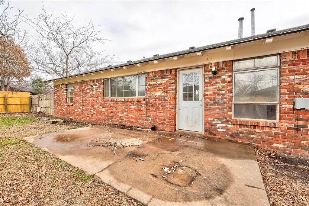 Photo 29 — 1501 Carlisle Court, Oklahoma City, OK 73120