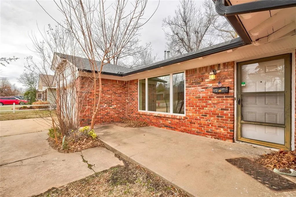 Photo 32 — 1501 Carlisle Court, Oklahoma City, OK 73120