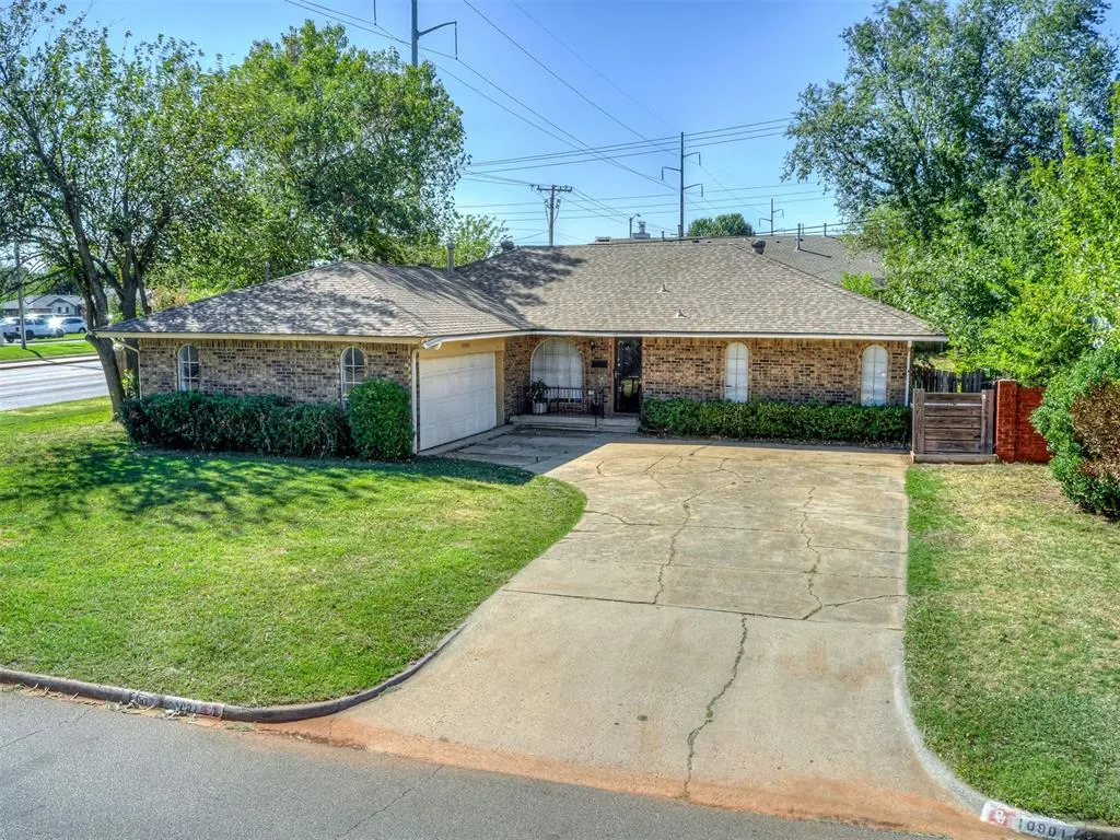 Front exterior — 10901 N Villa Avenue, Oklahoma City, OK 73120