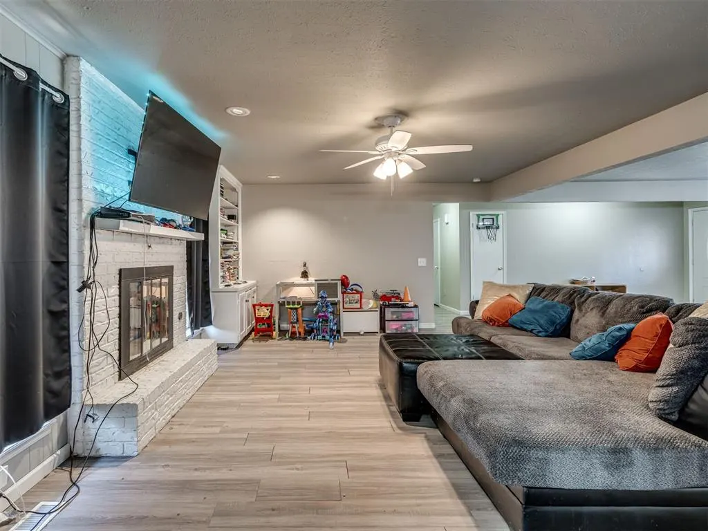 Photo 14 — 10901 N Villa Avenue, Oklahoma City, OK 73120