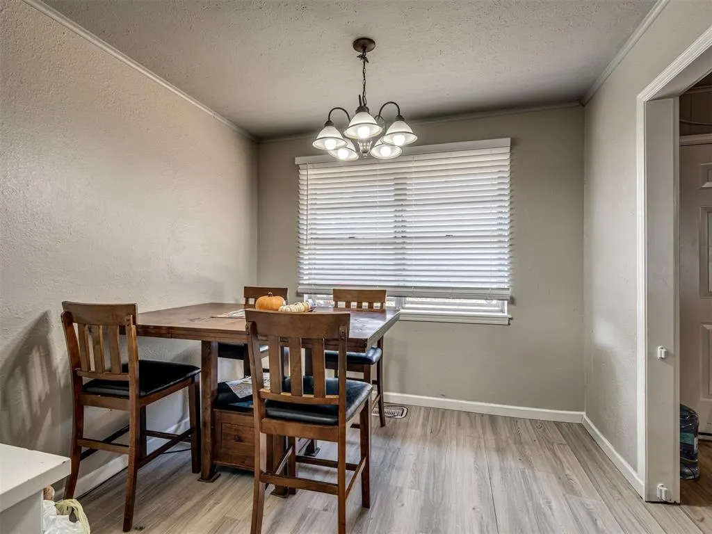 Photo 16 — 10901 N Villa Avenue, Oklahoma City, OK 73120