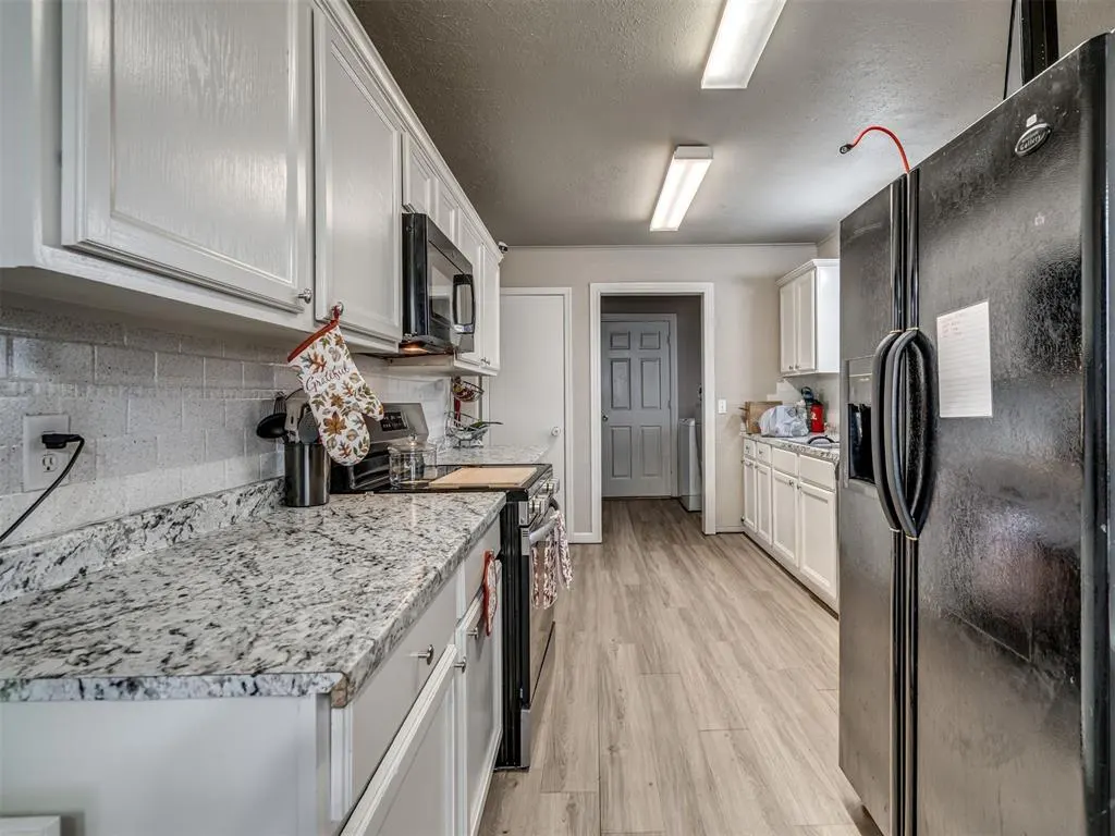 Photo 18 — 10901 N Villa Avenue, Oklahoma City, OK 73120