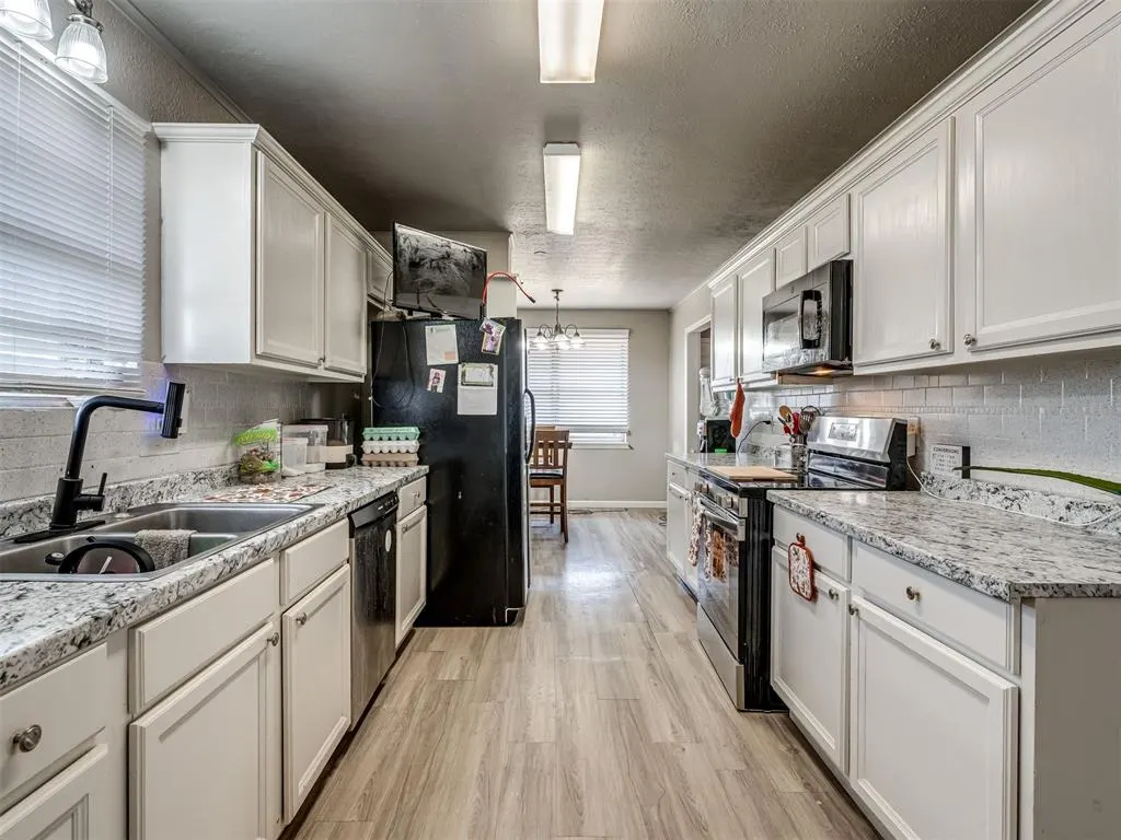 Photo 19 — 10901 N Villa Avenue, Oklahoma City, OK 73120