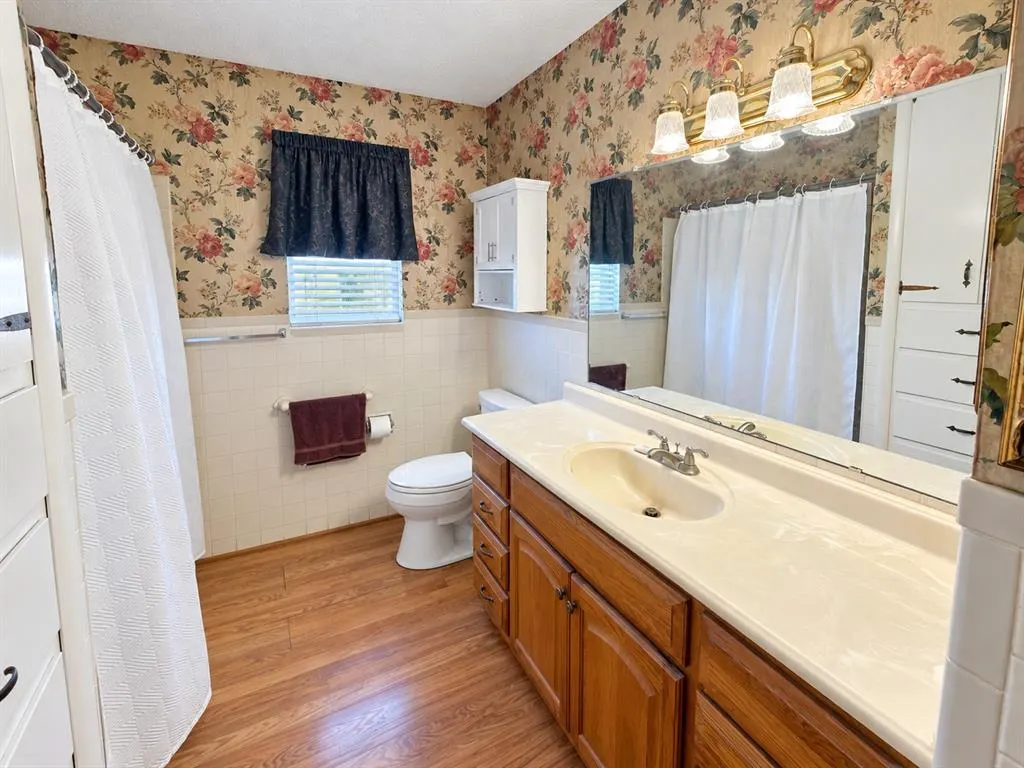 Photo 17 — 205 S Highland Drive, Erick, OK 73645