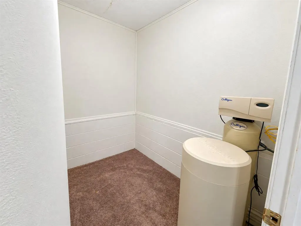 Photo 18 — 205 S Highland Drive, Erick, OK 73645