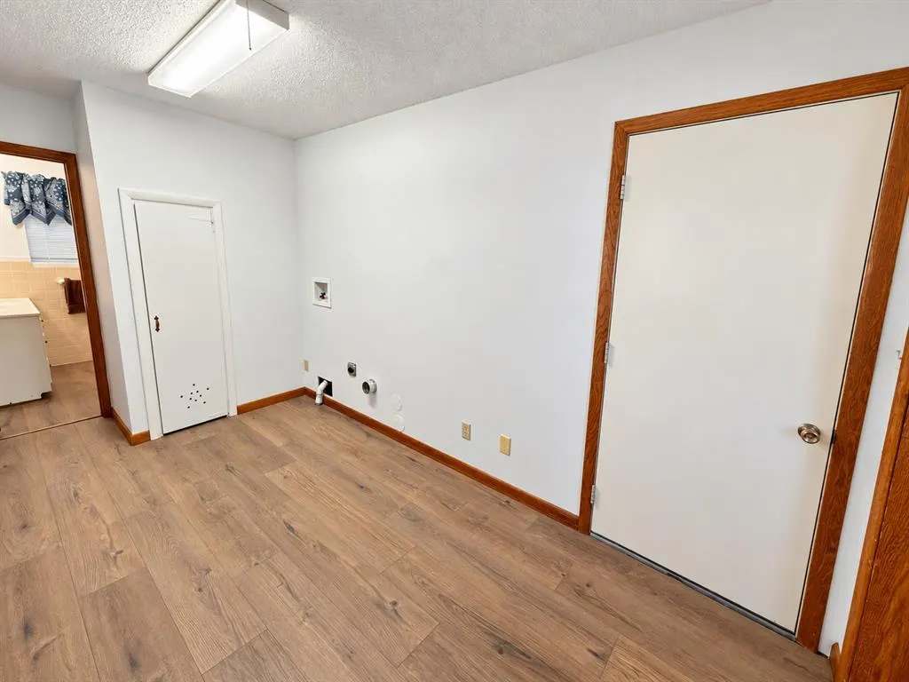 Photo 21 — 205 S Highland Drive, Erick, OK 73645