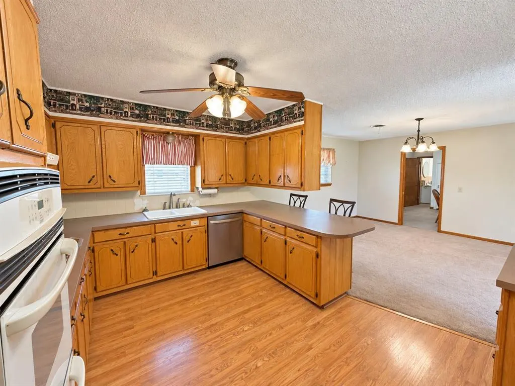 Photo 25 — 205 S Highland Drive, Erick, OK 73645