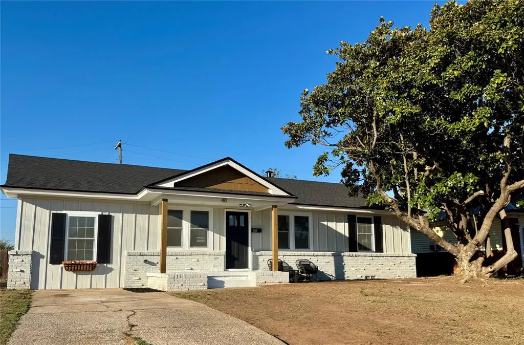 Front exterior — 40 Village Drive, Chickasha, OK 73018