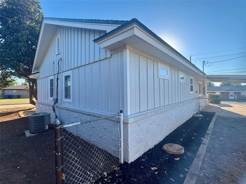 Photo 24 — 40 Village Drive, Chickasha, OK 73018