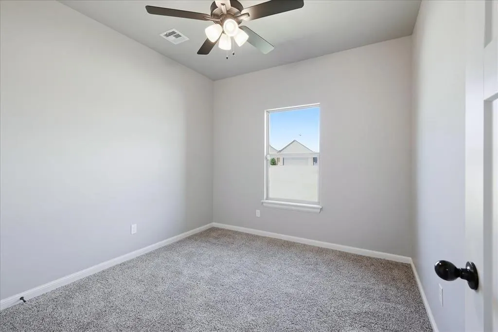 Photo 38 — 704 N Cottontail Way, Mustang, OK 73064