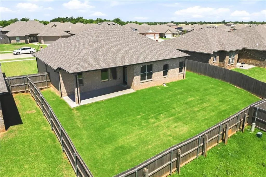 Photo 47 — 704 N Cottontail Way, Mustang, OK 73064