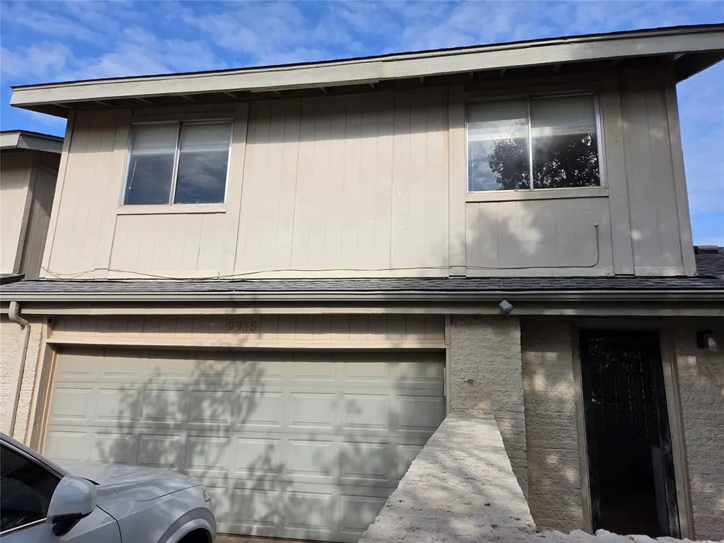 Photo 3 — 9915 Hefner Village Place, Oklahoma City, OK 73162