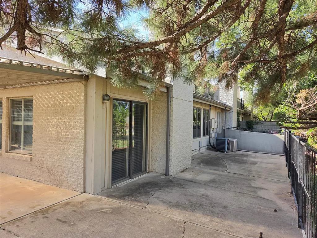 Photo 8 — 9915 Hefner Village Place, Oklahoma City, OK 73162