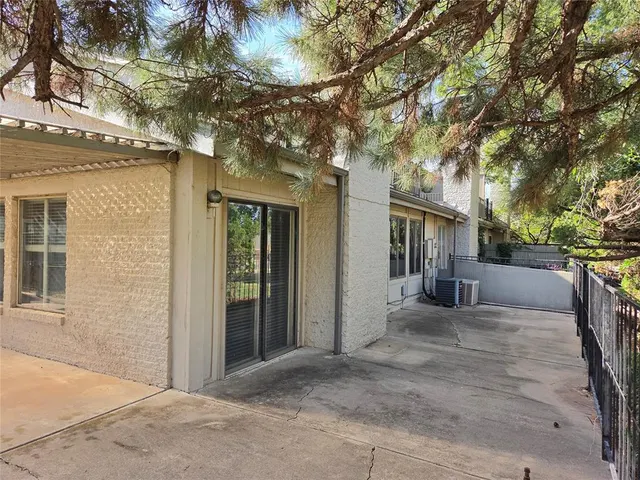 Photo 8 — 9915 Hefner Village Place, Oklahoma City, OK 73162