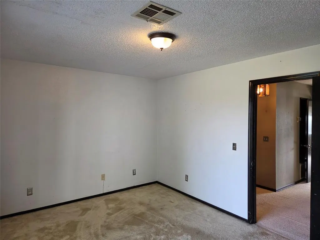 Photo 35 — 9915 Hefner Village Place, Oklahoma City, OK 73162
