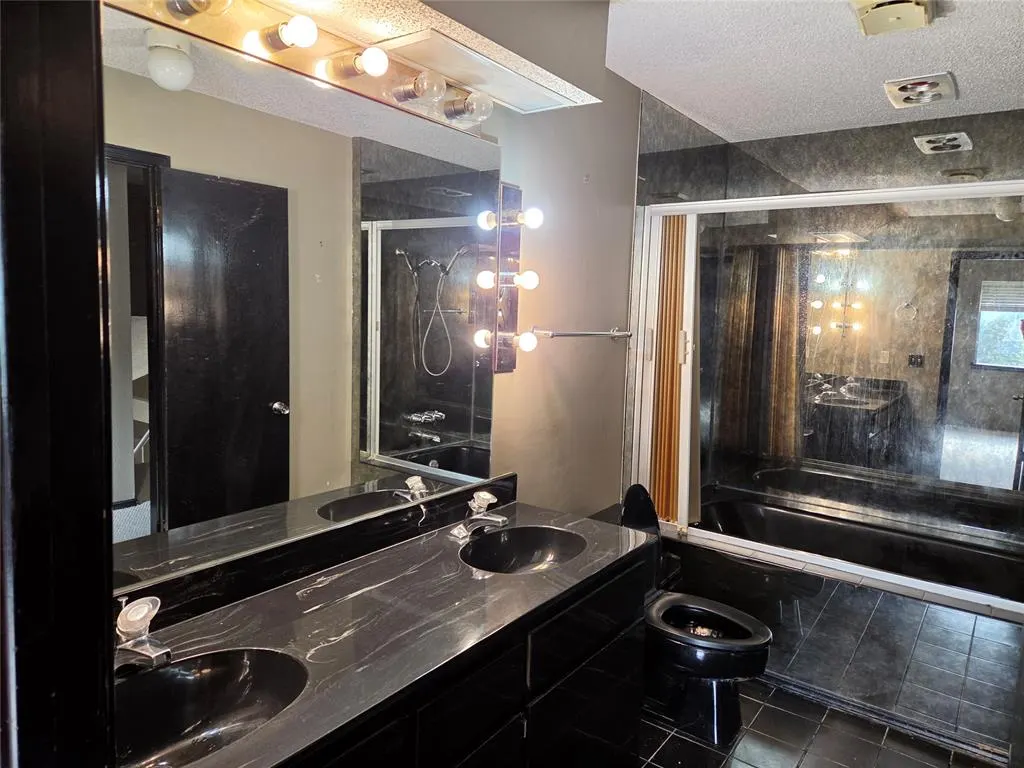 Photo 45 — 9915 Hefner Village Place, Oklahoma City, OK 73162