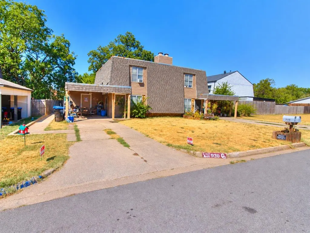 Photo 2 — 920 Acacia Circle 922, Noble, OK 73068