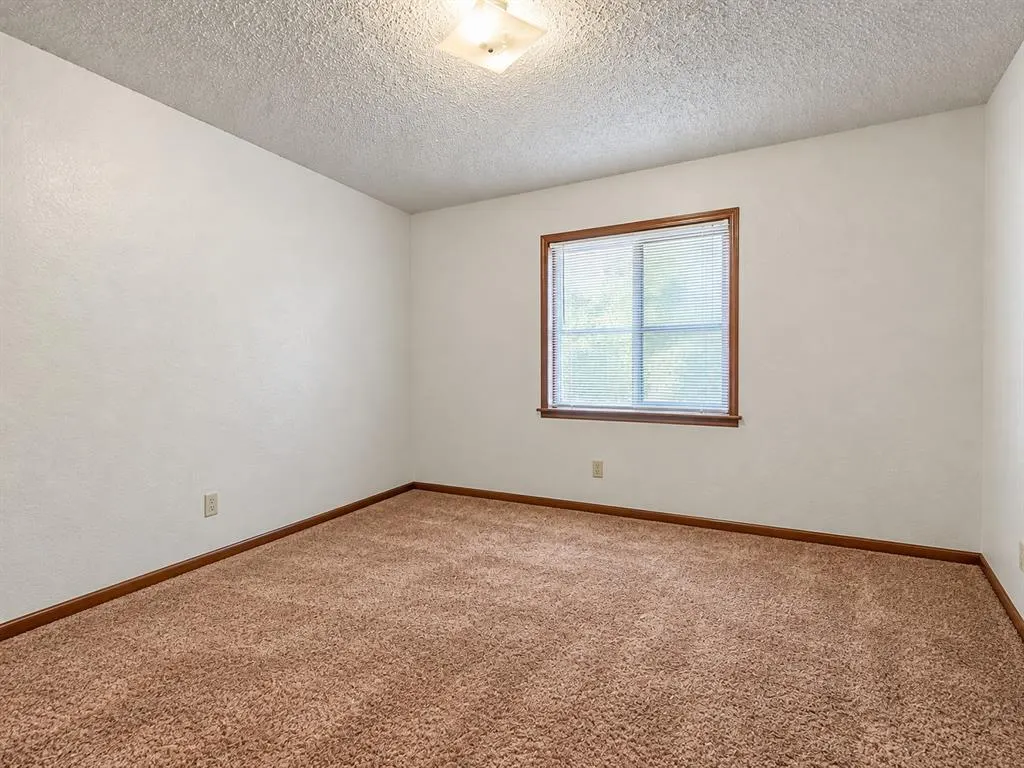 Photo 13 — 920 Acacia Circle 922, Noble, OK 73068