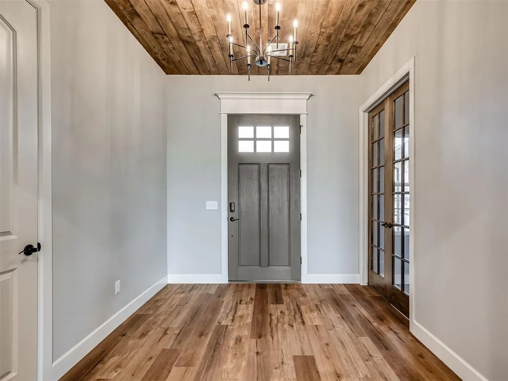 Photo 5 — 2218 W Cole Drive, Mustang, OK 73064