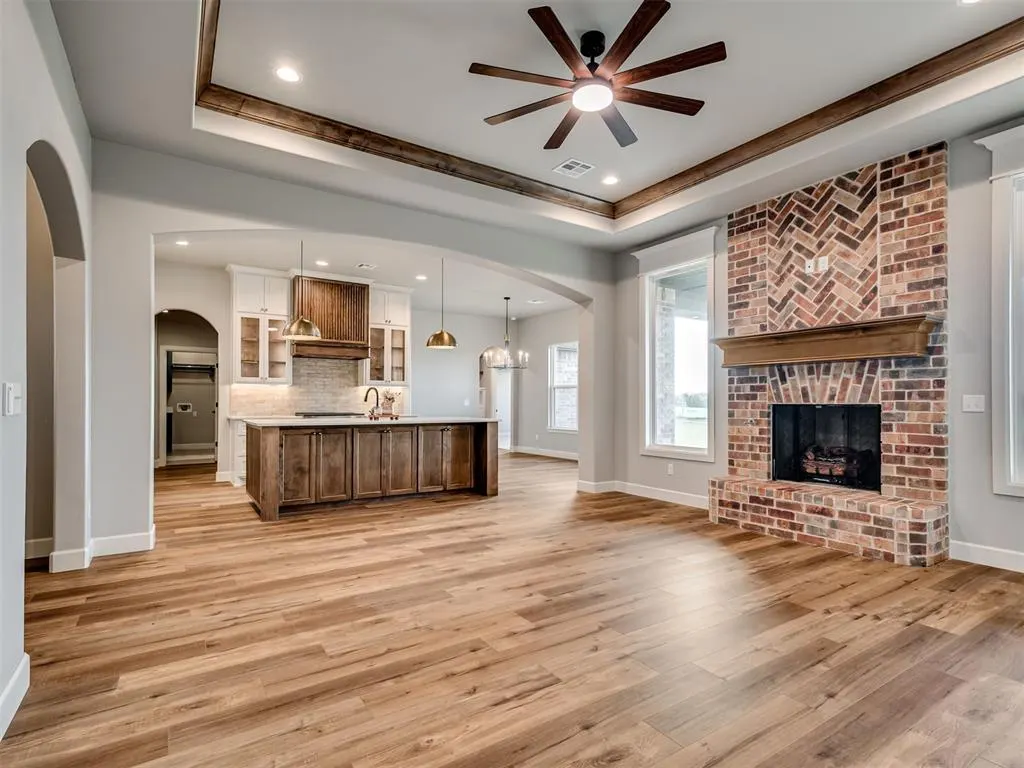 Photo 8 — 2218 W Cole Drive, Mustang, OK 73064