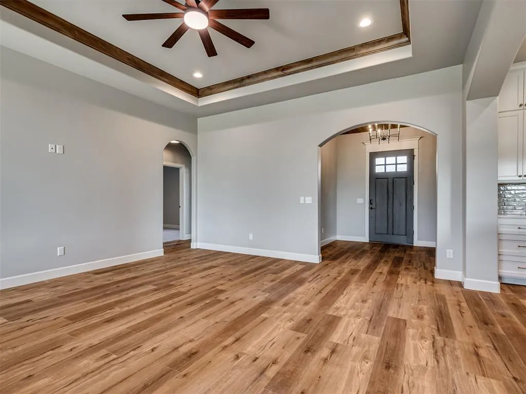Photo 10 — 2218 W Cole Drive, Mustang, OK 73064