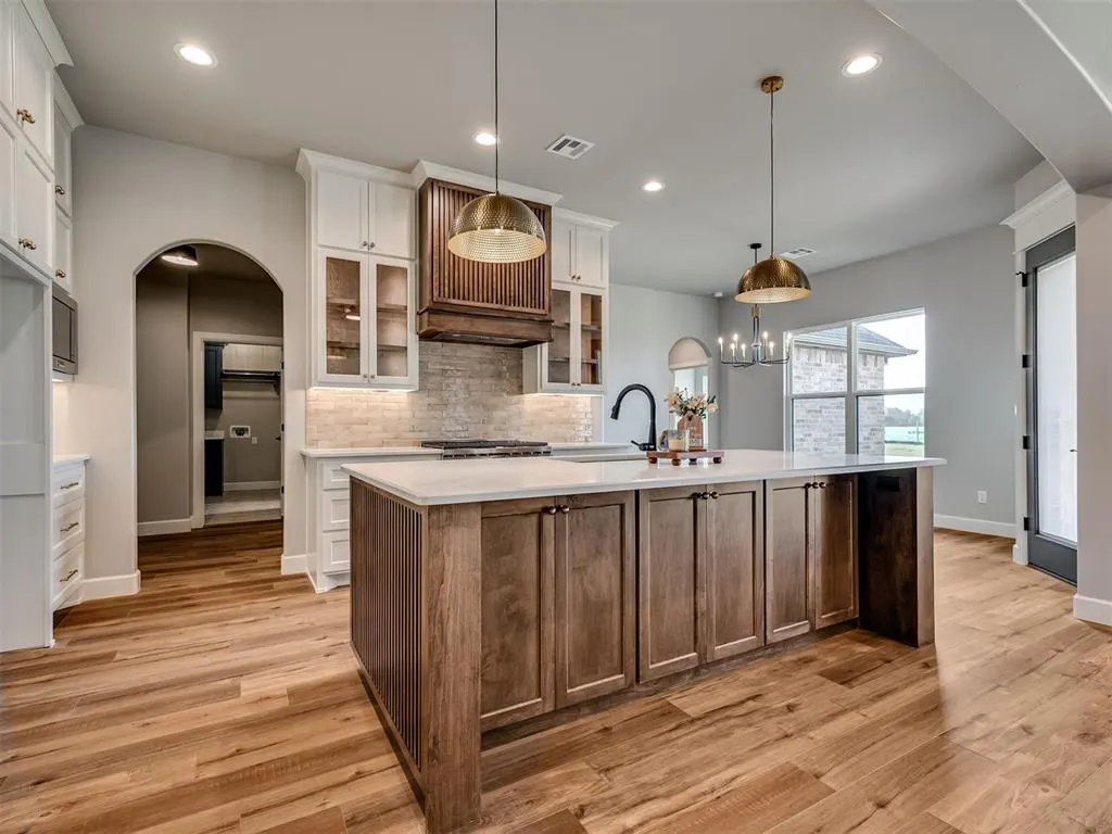 Photo 12 — 2218 W Cole Drive, Mustang, OK 73064