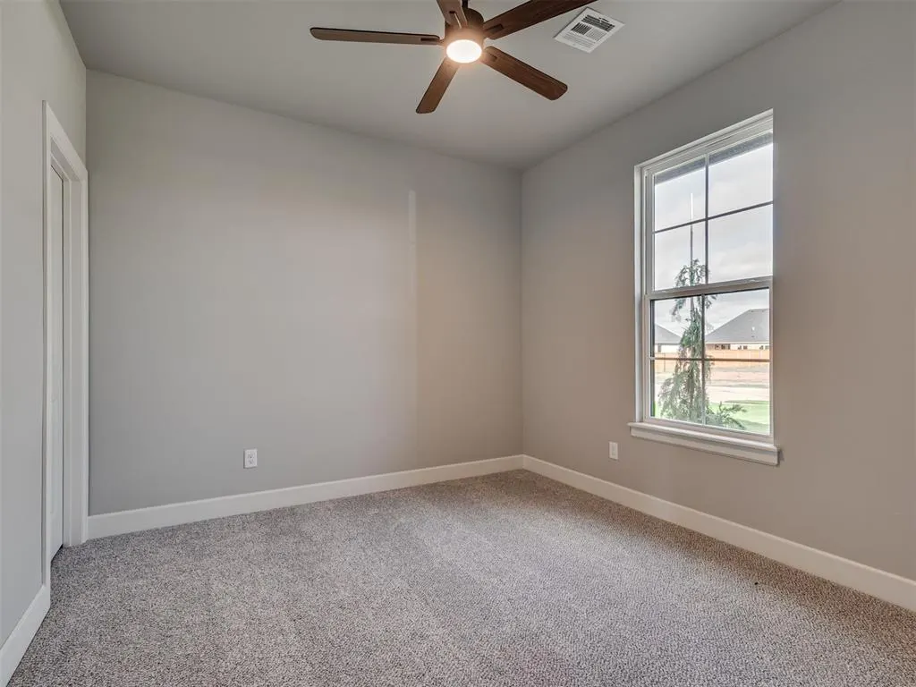 Photo 32 — 2218 W Cole Drive, Mustang, OK 73064