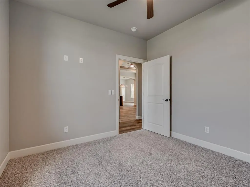 Photo 34 — 2218 W Cole Drive, Mustang, OK 73064