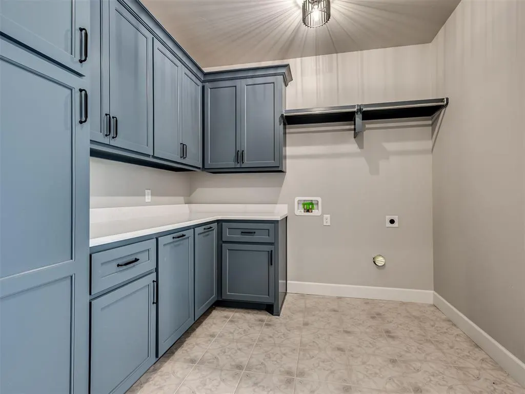 Photo 41 — 2218 W Cole Drive, Mustang, OK 73064
