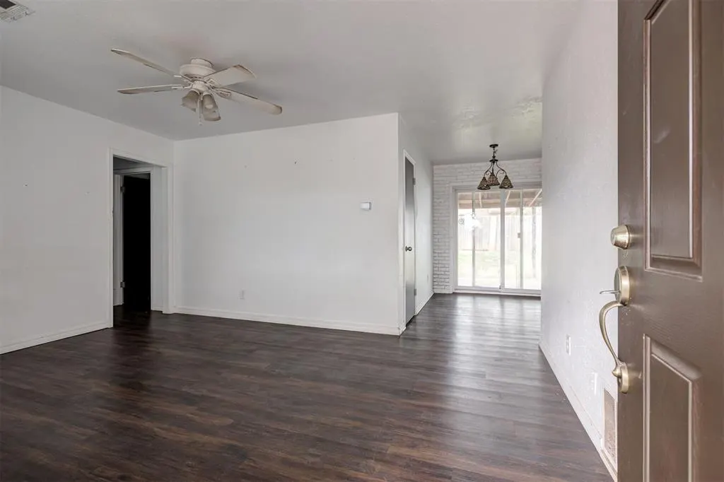 Photo 6 — 2025 Albert Drive, Midwest City, OK 73130