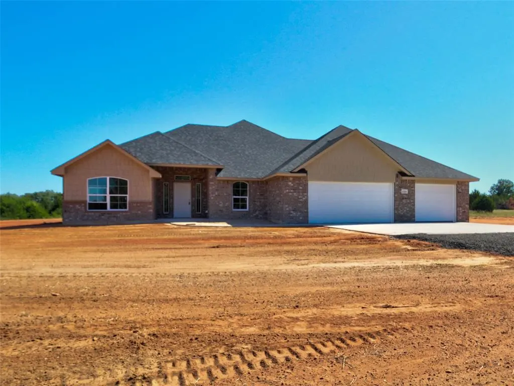 Photo 2 — 870256 Red Stone Circle, Chandler, OK 74834