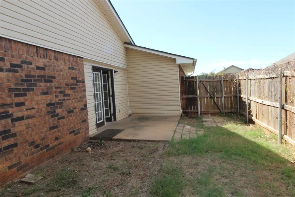 Photo 11 — 121 Stonewood Drive, Noble, OK 73068