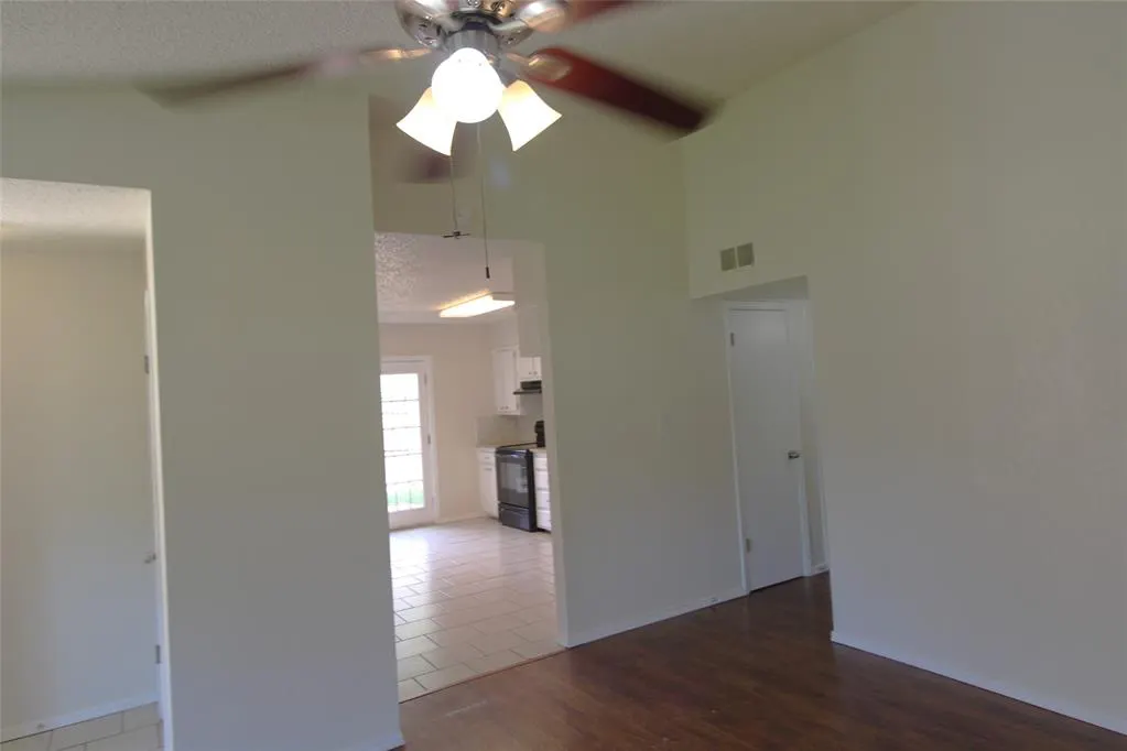 Photo 14 — 121 Stonewood Drive, Noble, OK 73068