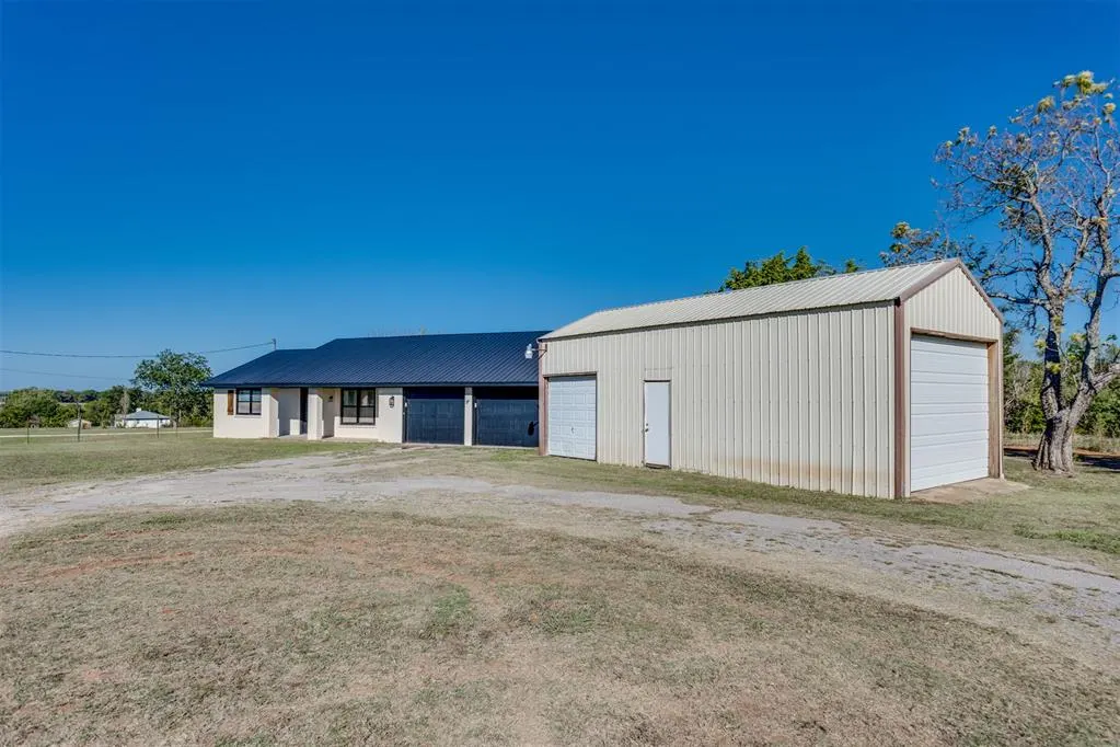 Photo 2 — 339170 E Highway 62, Meeker, OK 74855