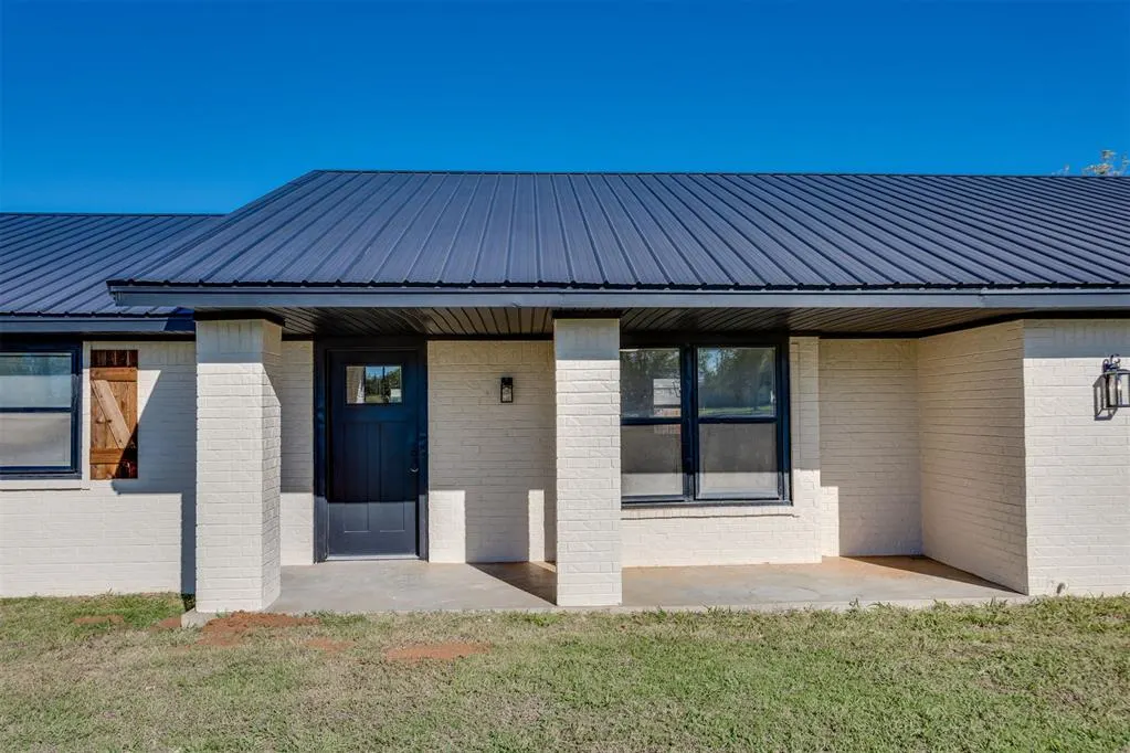 Photo 4 — 339170 E Highway 62, Meeker, OK 74855