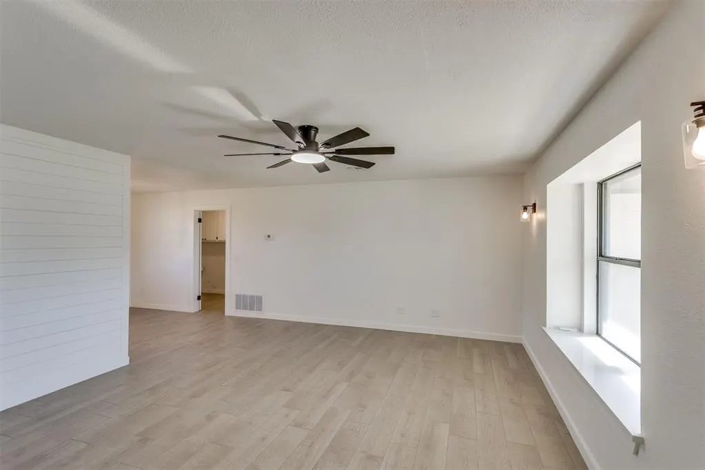 Photo 5 — 339170 E Highway 62, Meeker, OK 74855