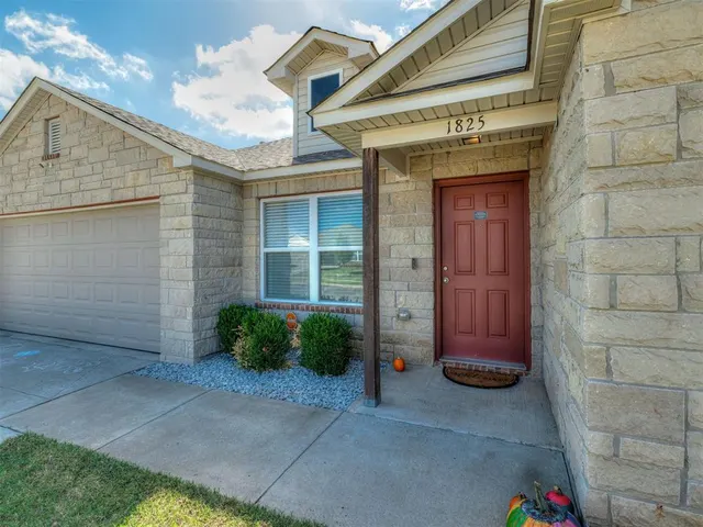 Photo 4 — 1825 Oxen Lane, El Reno, OK 73036