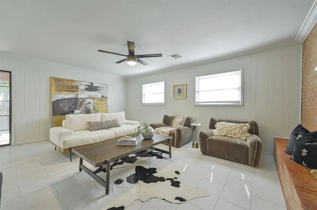 Photo 6 — 1004 N Locust Lane, Midwest City, OK 73110