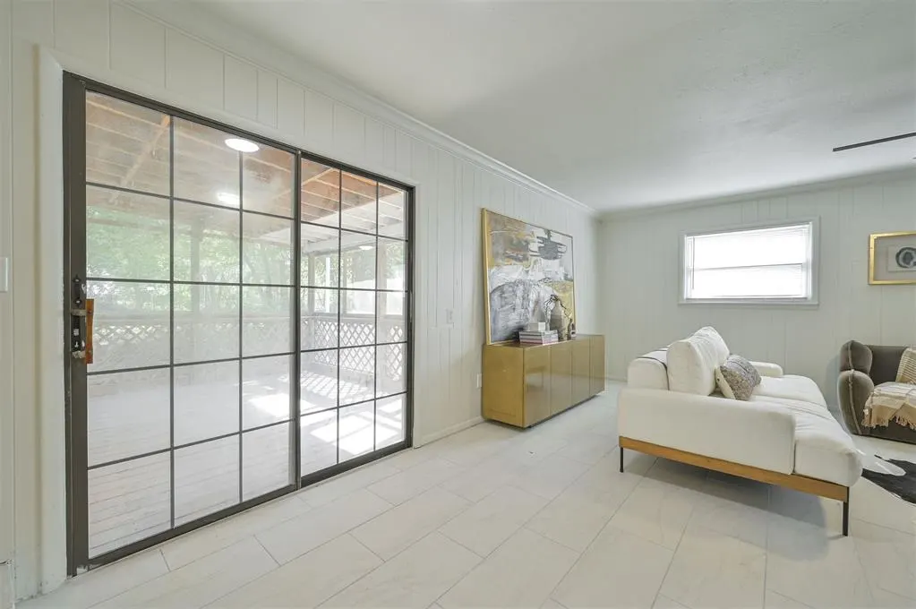 Photo 9 — 1004 N Locust Lane, Midwest City, OK 73110