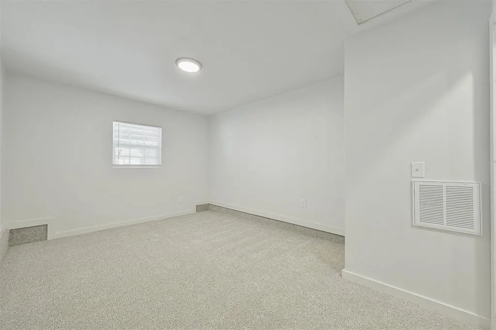 Photo 32 — 1004 N Locust Lane, Midwest City, OK 73110