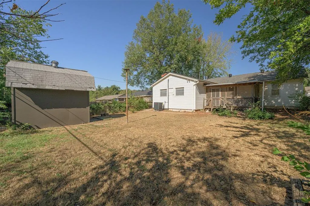 Photo 38 — 1004 N Locust Lane, Midwest City, OK 73110