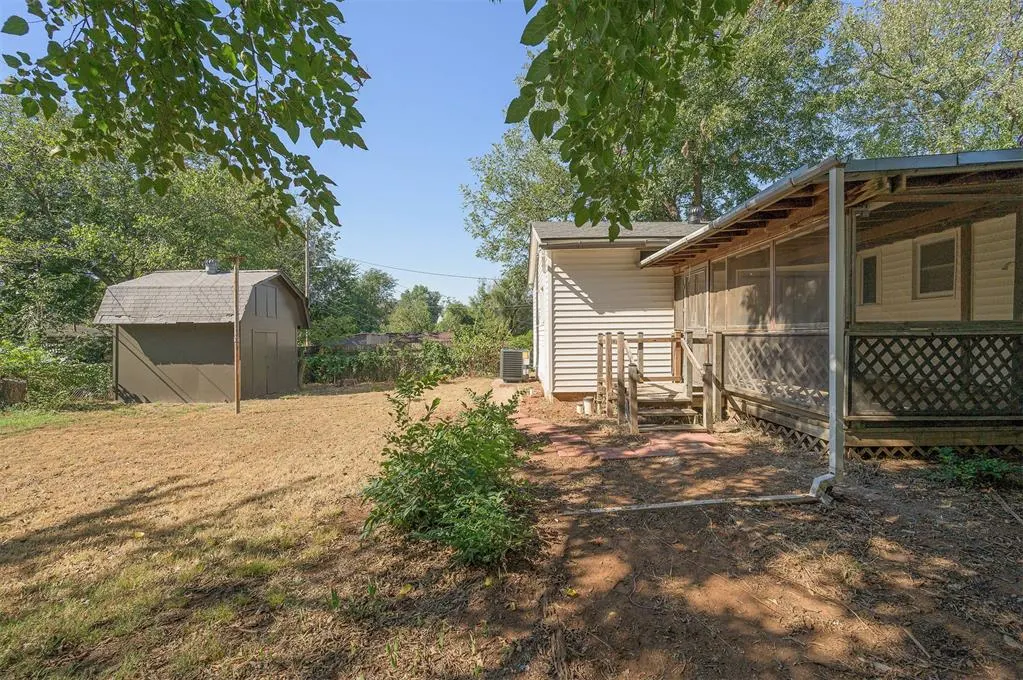 Photo 39 — 1004 N Locust Lane, Midwest City, OK 73110