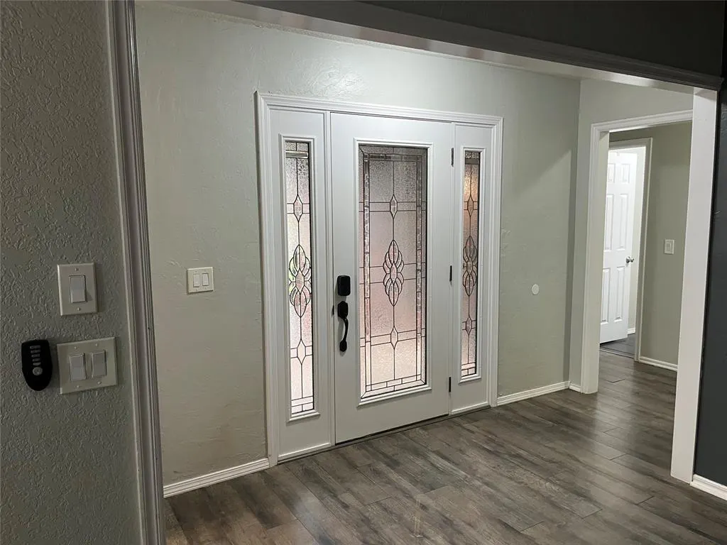 Photo 3 — 300 Little Chisholm Circle, Edmond, OK 73012