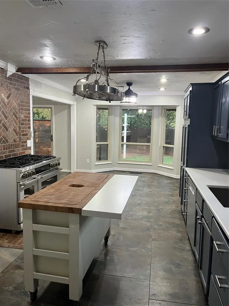 Photo 10 — 300 Little Chisholm Circle, Edmond, OK 73012