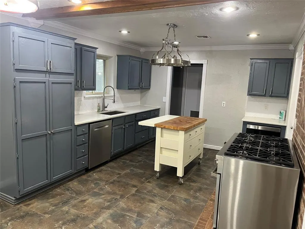 Photo 12 — 300 Little Chisholm Circle, Edmond, OK 73012