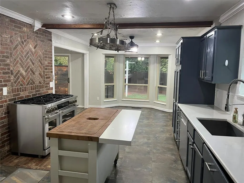 Photo 13 — 300 Little Chisholm Circle, Edmond, OK 73012