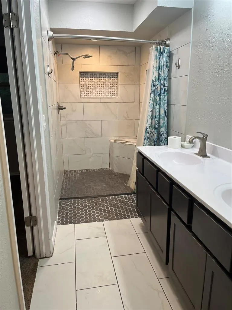 Photo 14 — 300 Little Chisholm Circle, Edmond, OK 73012