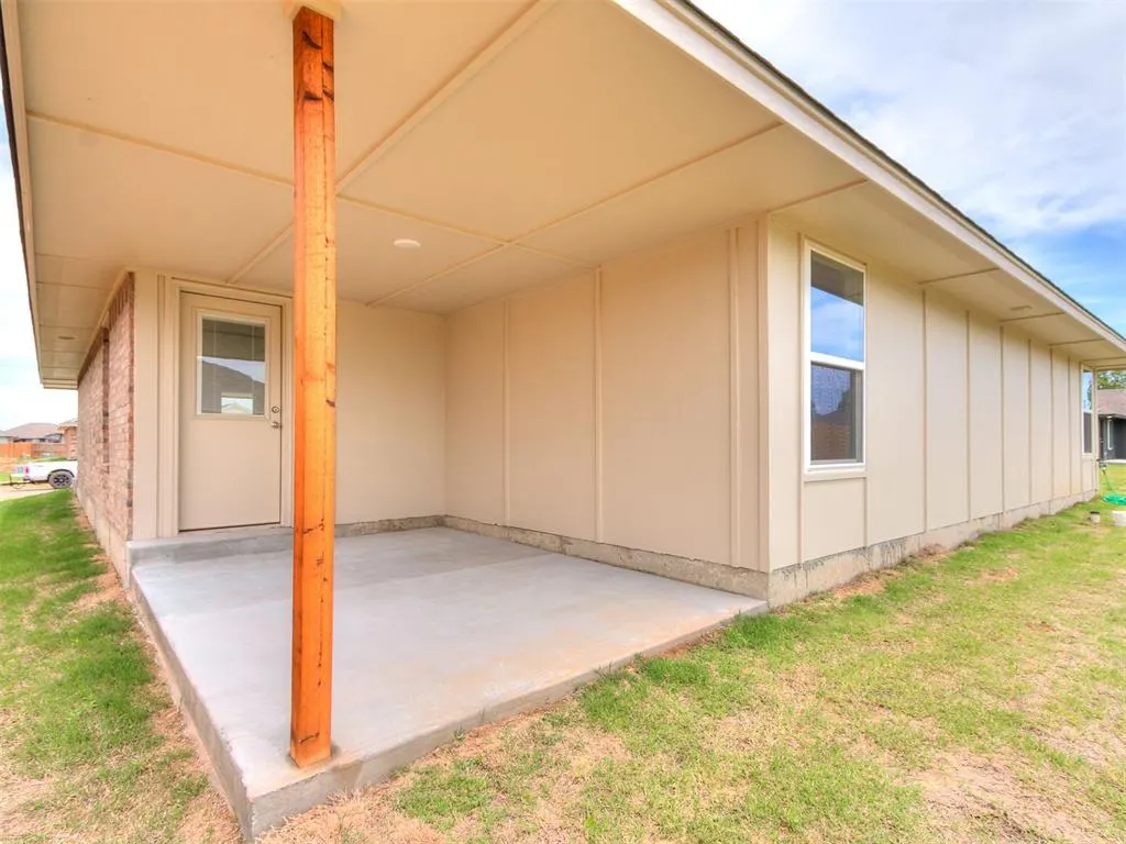 Photo 33 — 925 Hazy Brook Circle, Chickasha, OK 73018