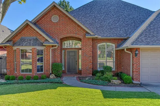 Photo 2 — 805 Landsdowne Drive, Norman, OK 73072
